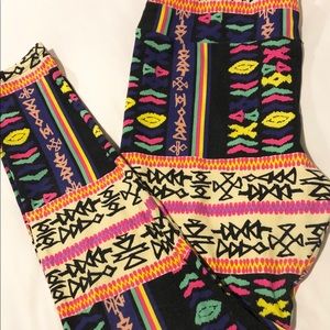 LuLaRoe Patterned Leggings - TC